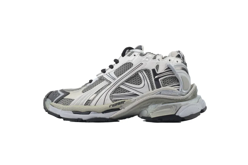Balenciaga Runner Sneaker 'Grey Brown'772774 W3RMU 2000