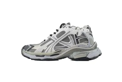 Balenciaga Runner Sneaker 'Grey Brown'772774 W3RMU 2000 01