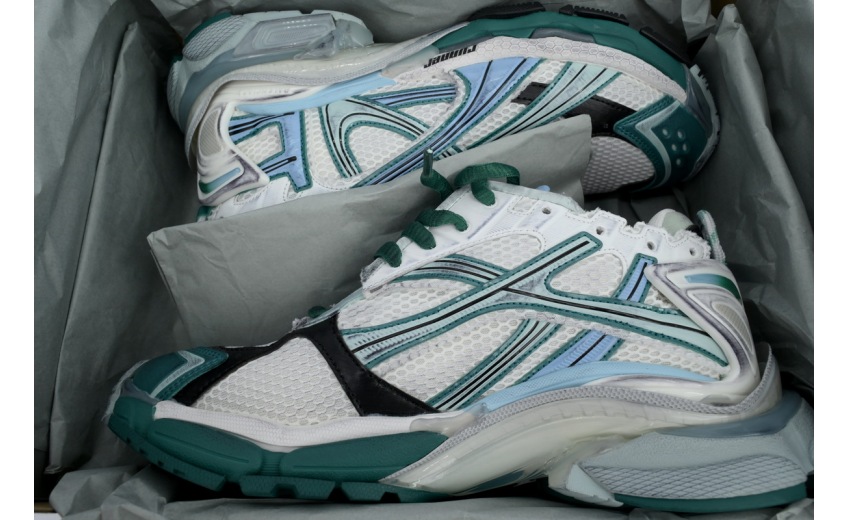 Balenciaga Runner sneaker White Green Blue 772774 W3RMU 9034 