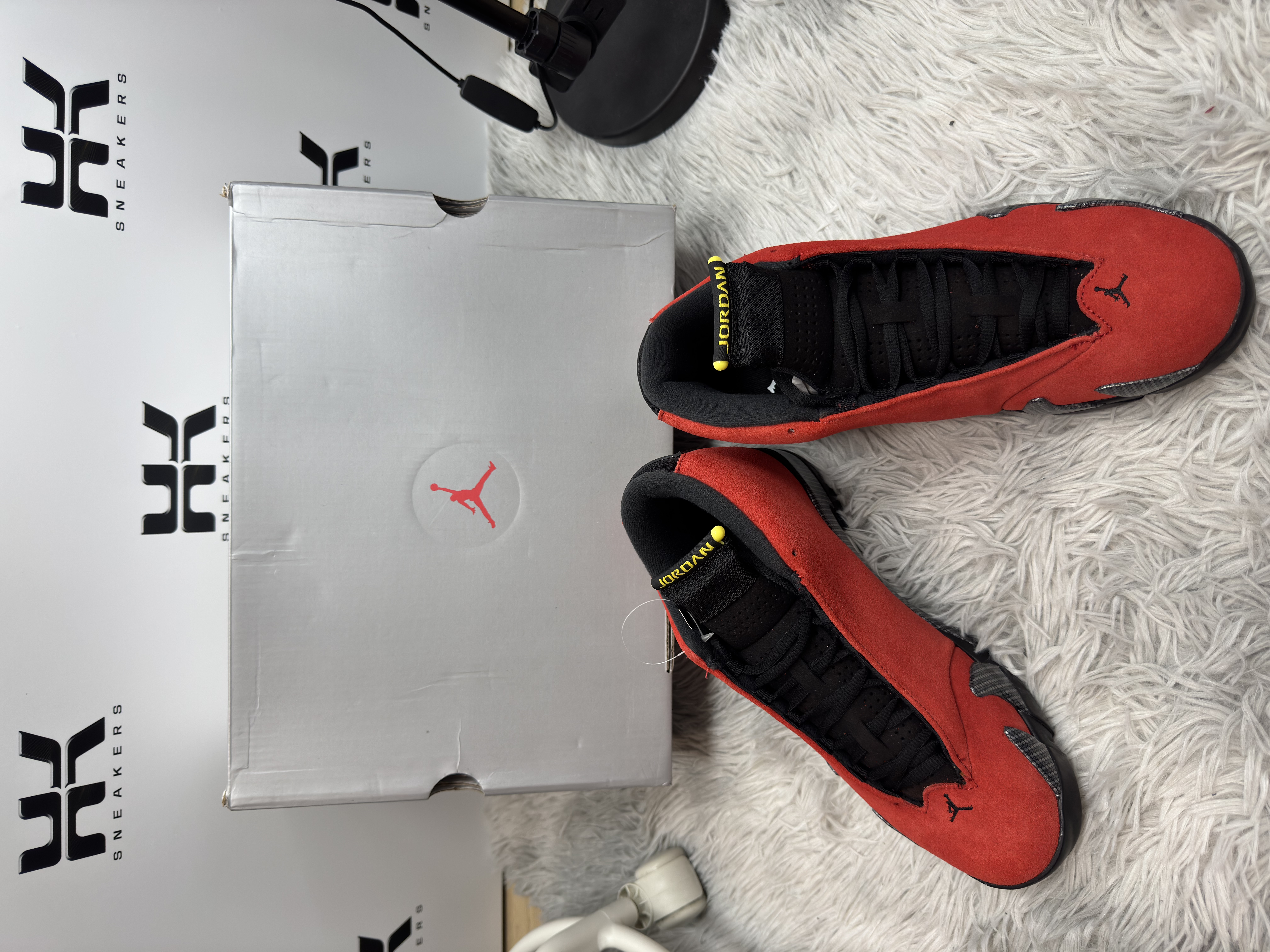 Jordan 14 Retro Ferrari 2025 IF5015-600