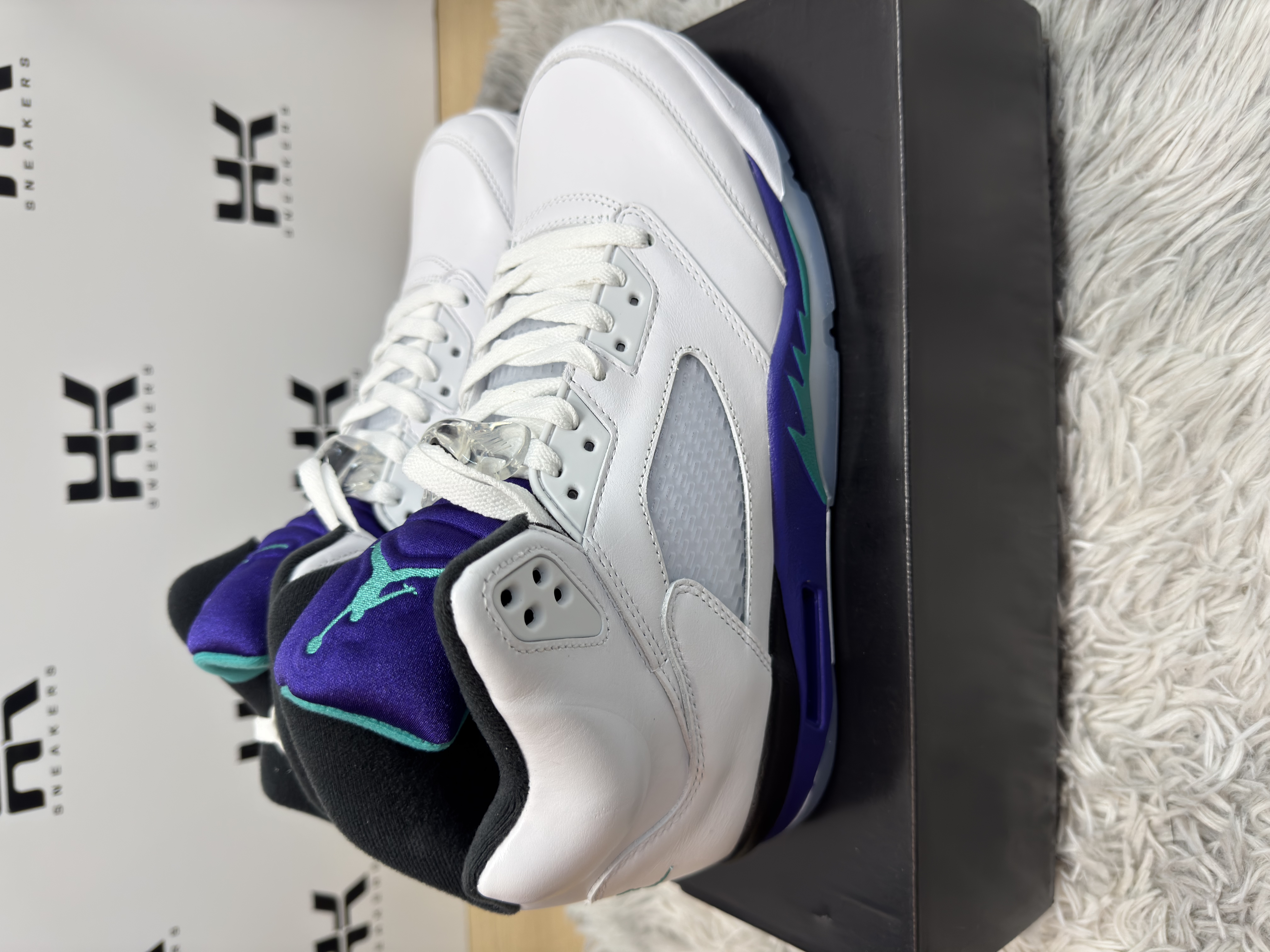 Jordan 5 Retro Grape (2025) HQ7978-100