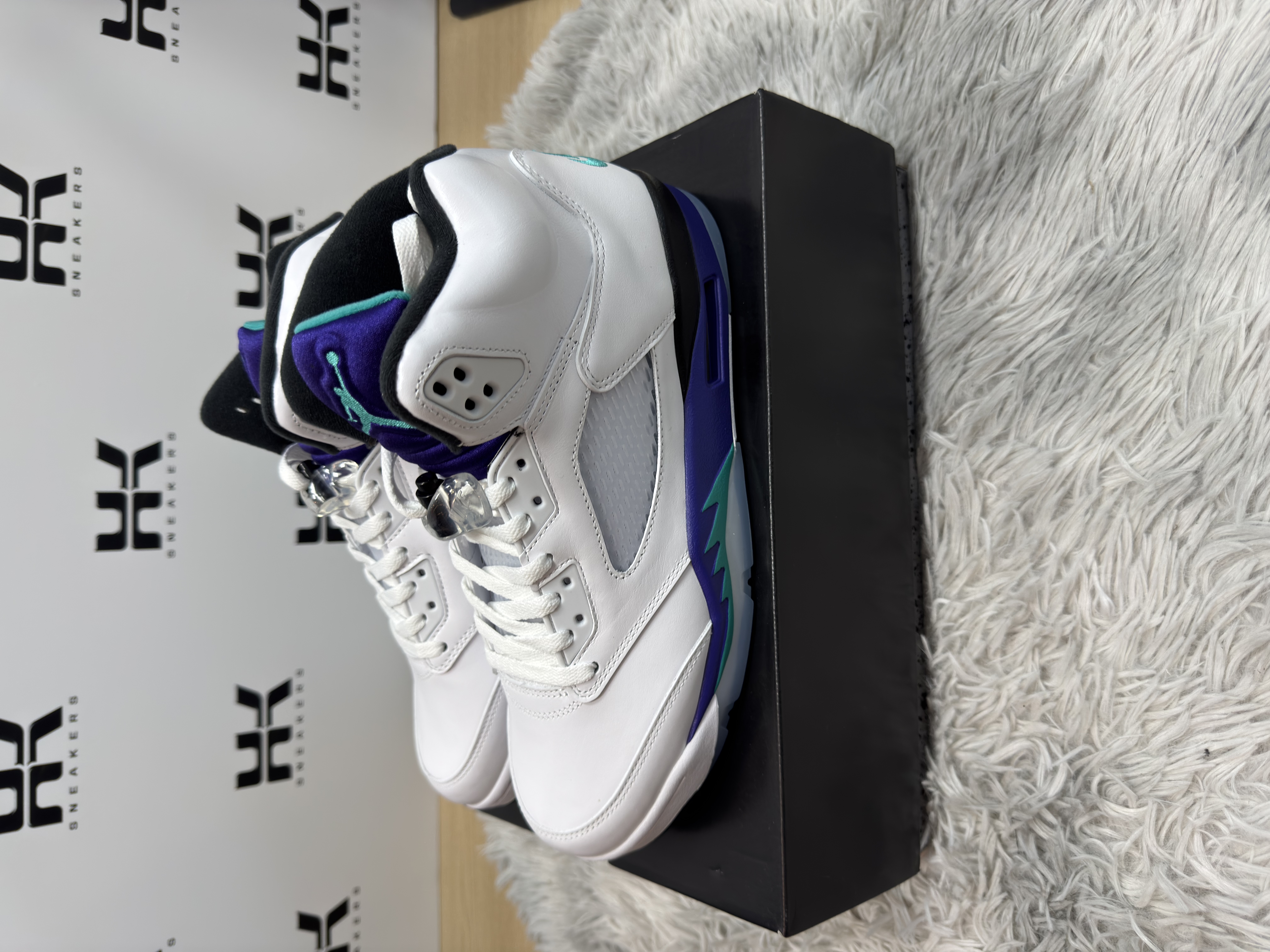 Jordan 5 Retro Grape (2025) HQ7978-100