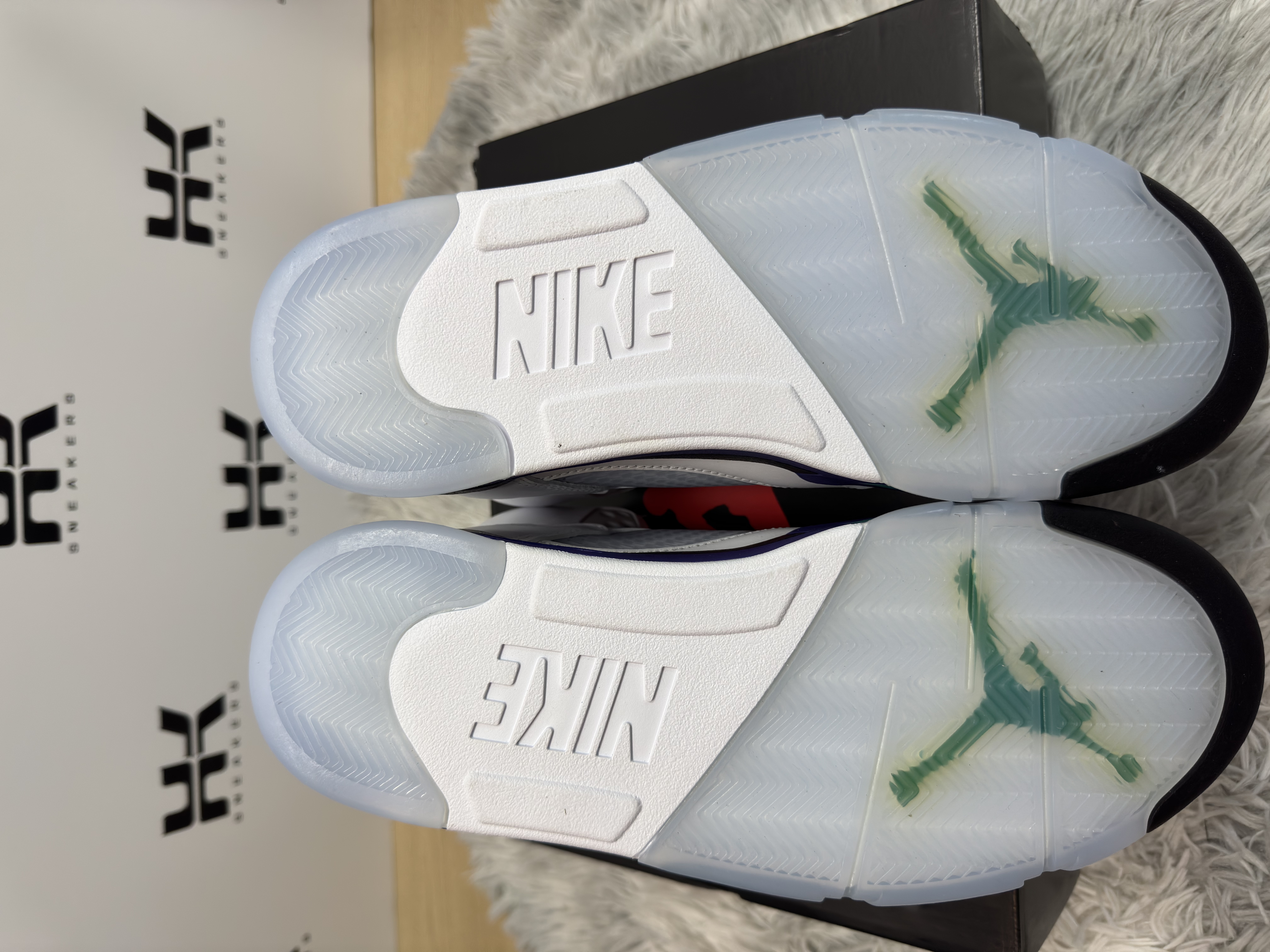 Jordan 5 Retro Grape (2025) HQ7978-100