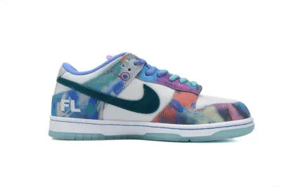 Nike SB Dunk Low Futura Laboratories Bleached Aqua HF6061-400 02