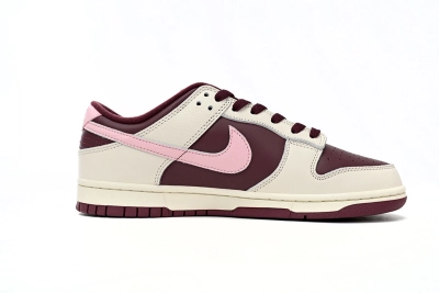 Nike Dunk Low Retro Premium Valentine's Day 2023 DR9705-100 02