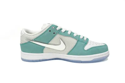 Nike SB Dunk Low April Skateboards FD2562-400 02
