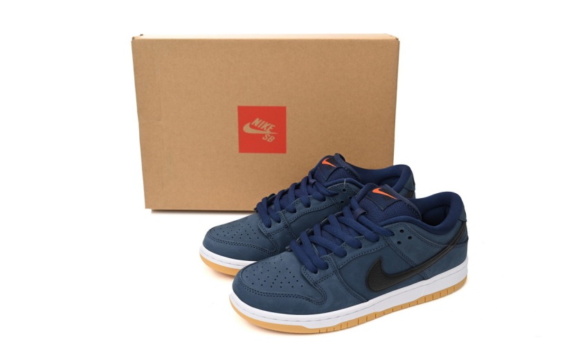 Nike SB Dunk Low Navy Black Gum CW7463-401