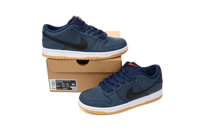 Nike SB Dunk Low Navy Black Gum CW7463-401
