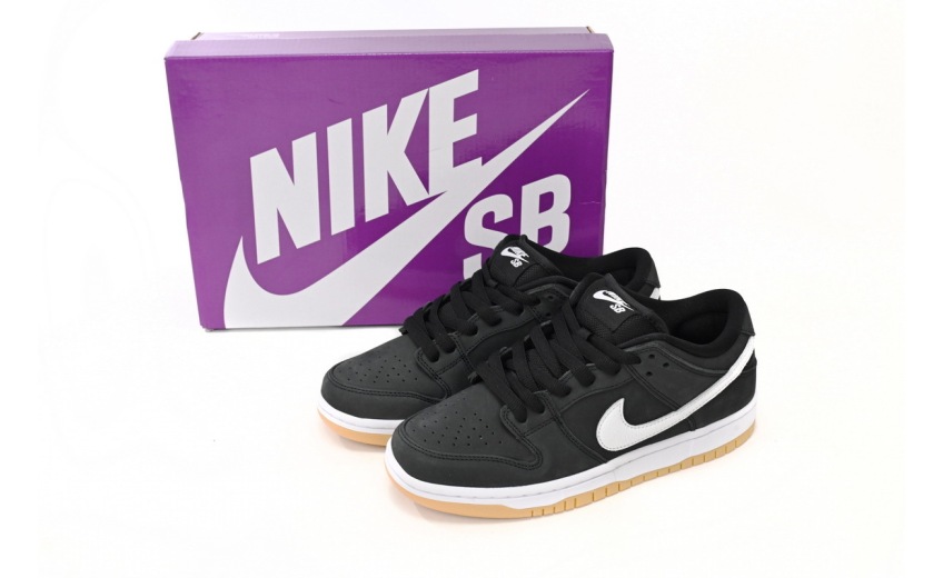 Nike SB Dunk Low Pro Black Gum CD2563-006