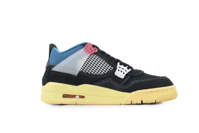 Jordan 4 Retro Union Off Noir DC9533-001 02