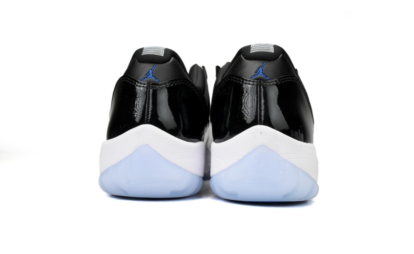 Jordan 11 Retro Low Space Jam FV5104-004