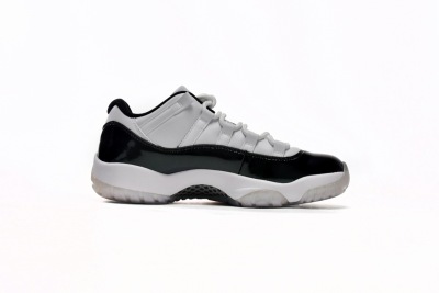 Jordan 11 Retro Low Iridescent 528895-145 02