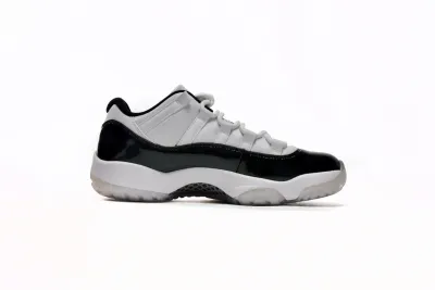 Jordan 11 Retro Low Iridescent 528895-145 02