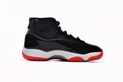 Jordan 11 Retro Playoffs Bred 2019 378037-061 02