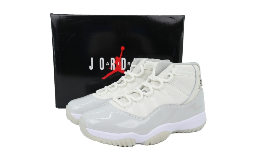 Jordan 11 Retro White Metallic Silver AR0715-100