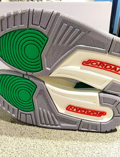 Jordan 3 Retro Lucky Green (Women's) CK9246-136 review Silva 01
