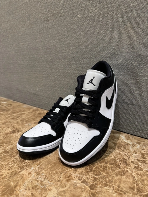 Jordan 1 Low Panda (2023) DC0774-101 review 
