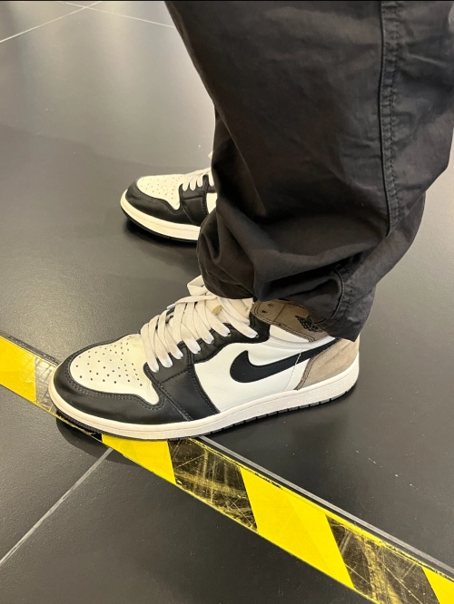 Jordan 1 Retro High Dark Mocha 555088-105 review 