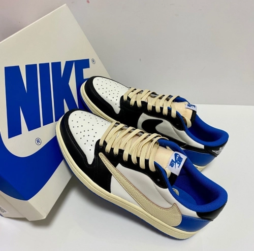 Jordan 1 Retro Low OG SP Fragment x Travis Scott DM7866-140  review 