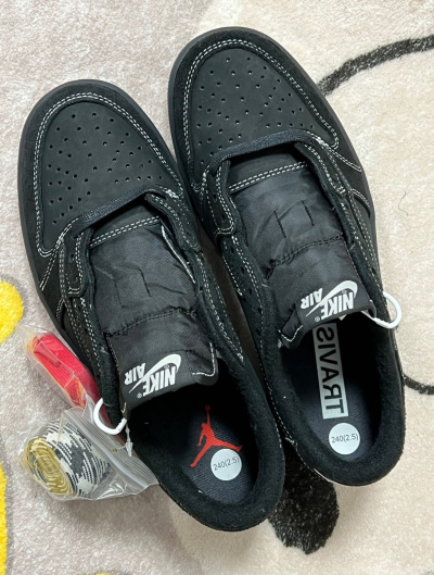 Jordan 1 Retro Low OG SP Travis Scott Black Phantom DM7866-001 review Charles 00