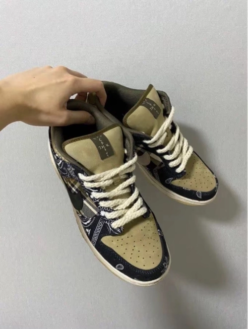 Nike SB Dunk Low Travis Scott Cactus Jack CT5053-001  review 