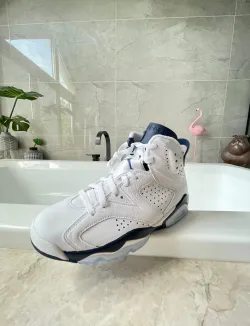 Jordan 6 Retro Midnight Navy CT8529-141 review Joy 01
