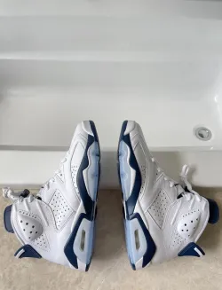 Jordan 6 Retro Midnight Navy CT8529-141 review Joy 02