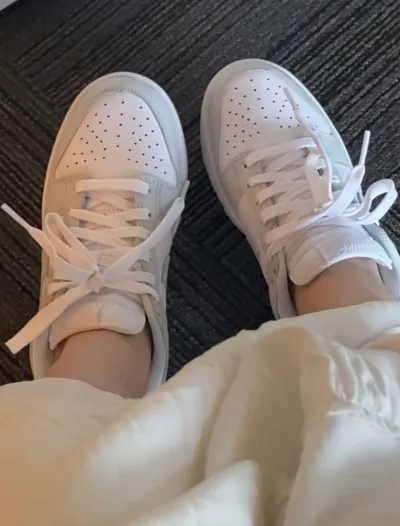 Nike Dunk Low Photon Dust (Women's) DD1503-103  review Lee 01