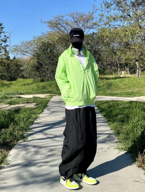 Jordan 1 Retro High OG Visionaire 555088-702 review 