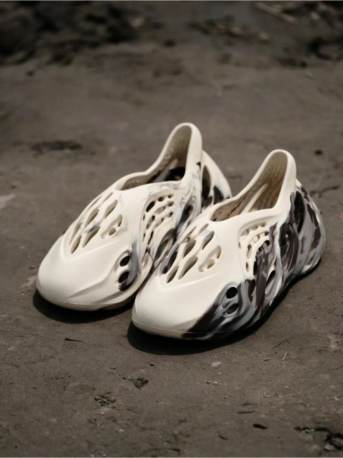 Adidas Yeezy Foam RNNR MX Cream Clay GX8774  review 