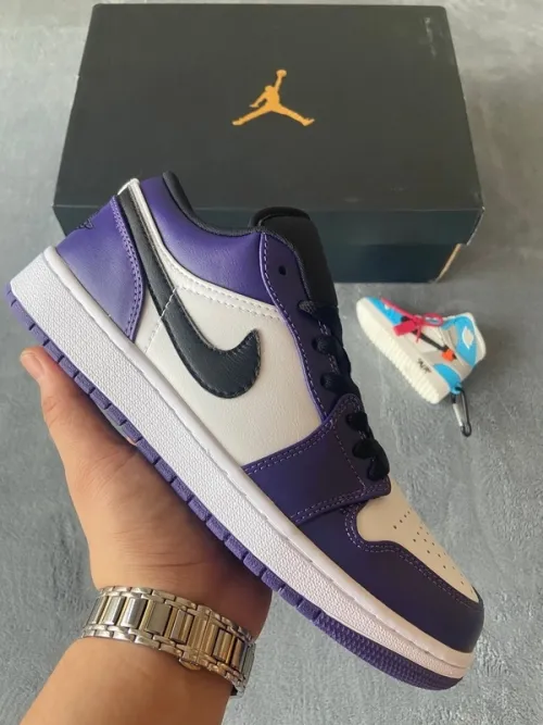 Jordan 1 Low Court Purple White 553558-500 review 