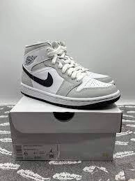 Jordan 1 Mid Light Smoke Grey BQ6472-015 review 