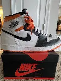 Air Jordan 1 Retro High Electro Orange 555088-180 review 