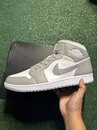 Air Jordan 1 Mid Linen 554724-082 review 