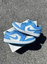 Air Jordan 1 Low UNC AO9944-441 review 