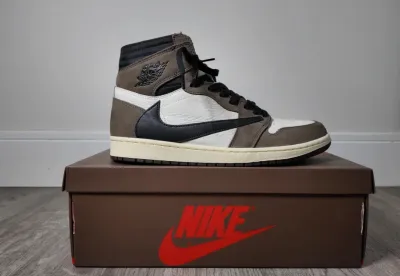 Jordan 1 Retro x Travis Scott Reps Sneaker CD4487-100 review tom