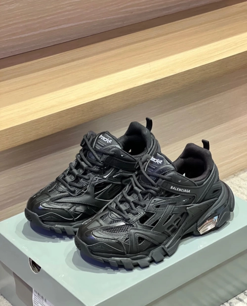  Balenciaga Track 2 Sneaker Black 570391 W2GN1 1000  review 