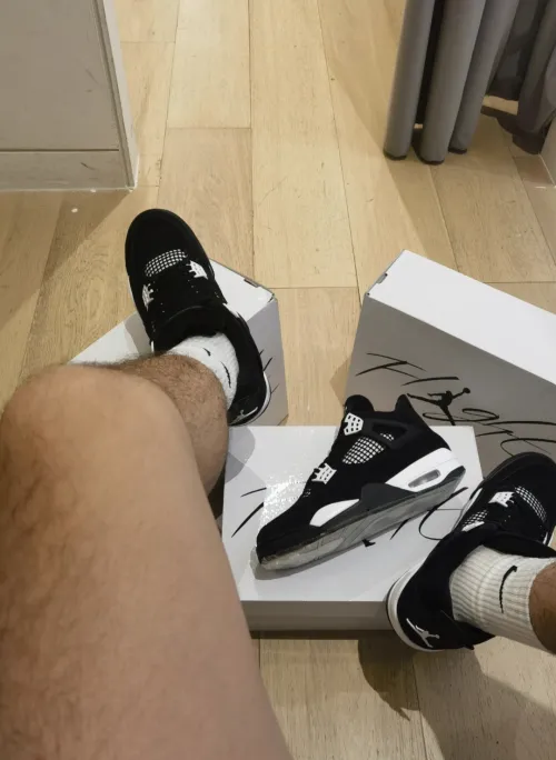 Air Jordan 4 Retro White Thunder FQ8138-001 review DLLLLLCY