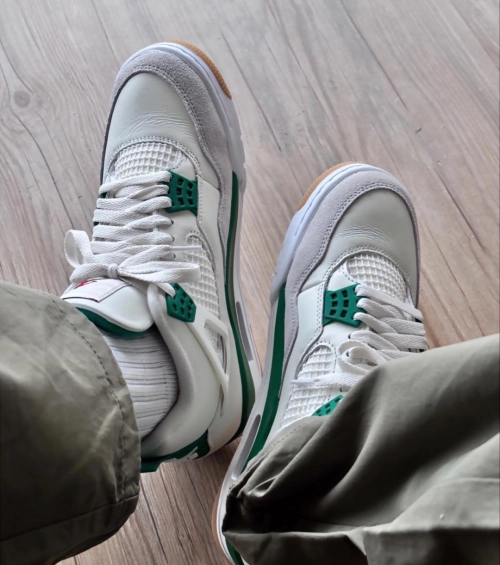 Jordan 4 Retro SB Pine Green DR5415-103 review 