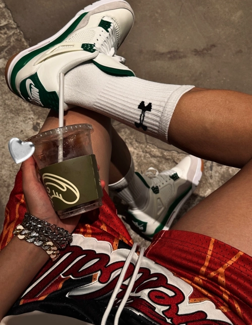 Jordan 4 Retro SB Pine Green DR5415-103 review 