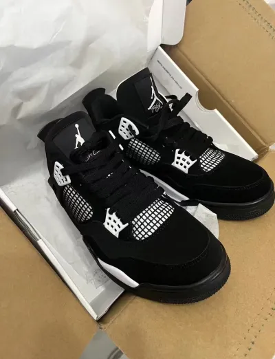 Air Jordan 4 Retro White Thunder FQ8138-001 review werytgu