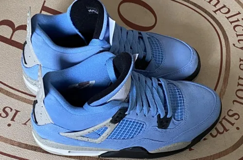 Air Jordan 4 Retro University Blue CT8527-400  review 