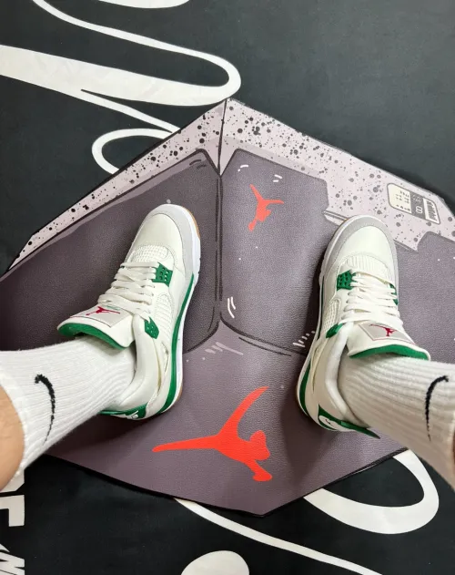 Nike SB X Air Jordan 4 Retro SP Pine Green  DR5415-103 review 