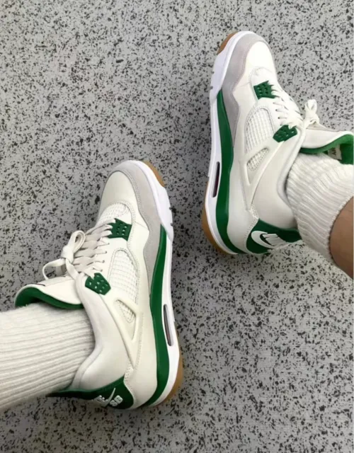 Nike SB X Air Jordan 4 Retro SP Pine Green  DR5415-103 review 