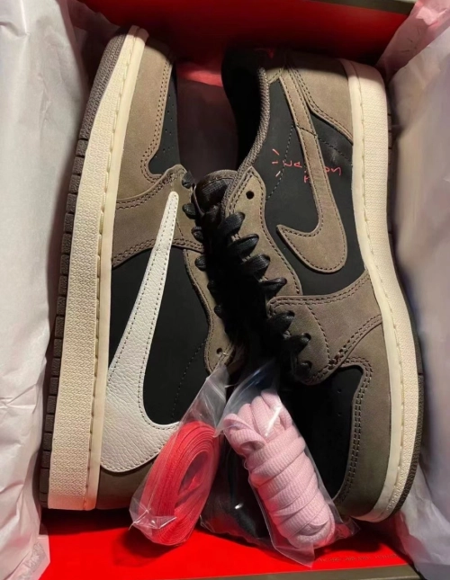 Travis Scott x Air Jordan 1 Low Mocha CQ4277-001 review 