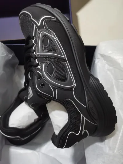 Dior B30 Triple Black 3SN279ZRF_H900 review Emma 00