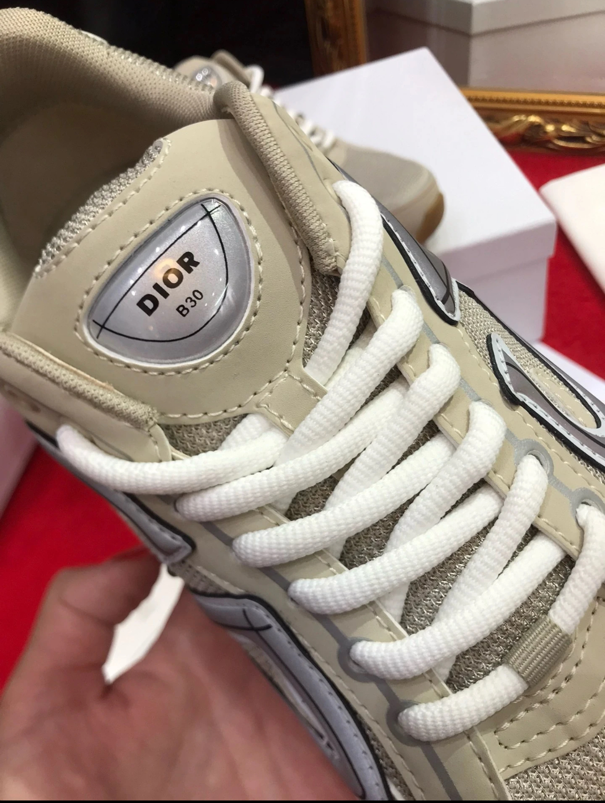 Dior B30 Cream Green 3SN279ZRD_H166 review Ava 02