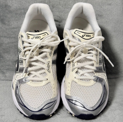 ASICS Gel Kayano 14 White Midnight 1202A056-109 review Charlotte 01