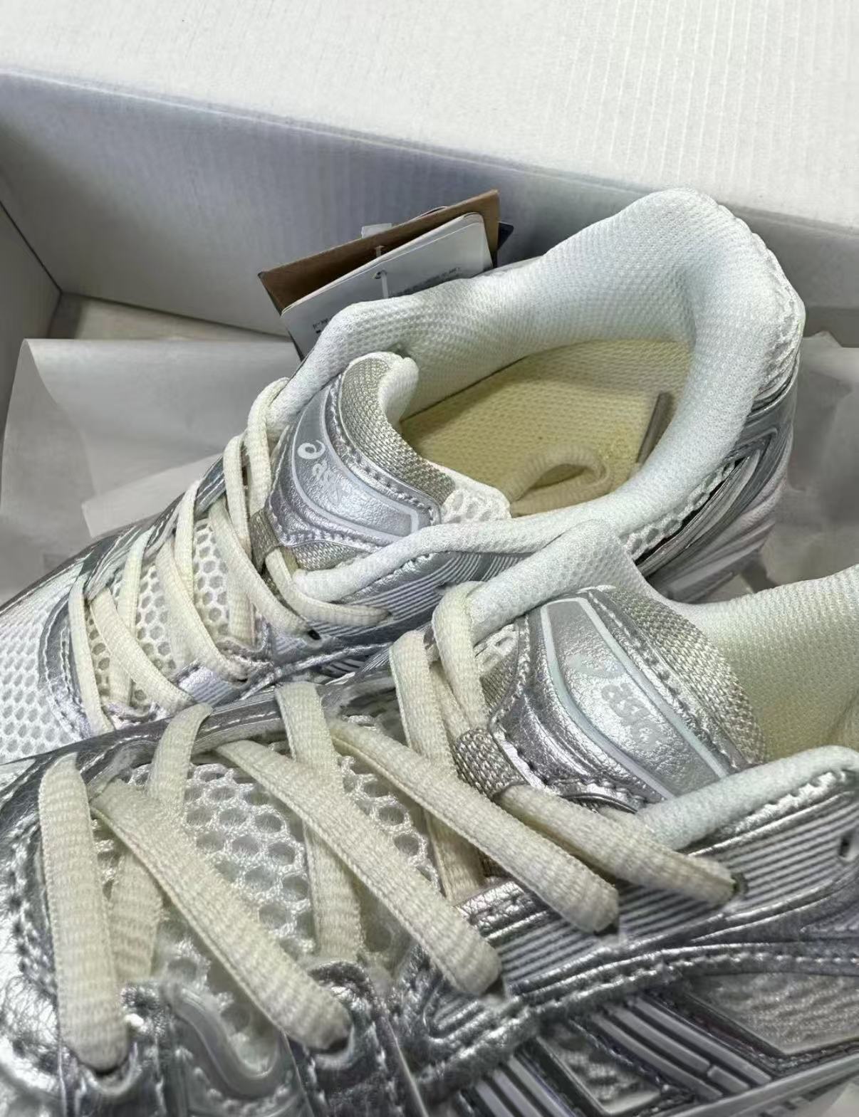 ASICS Gel Kayano 14 Silver White 1201A457-100 review Alexander 01