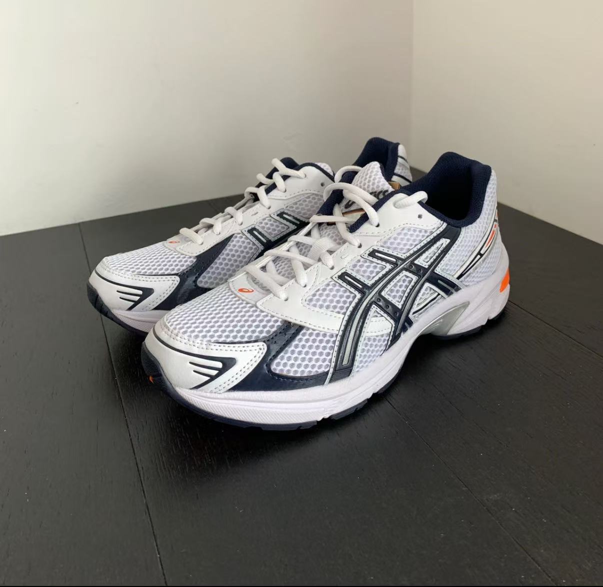 ASICS Gel 1130 White Midnight 1201A256-106 review Harper 03